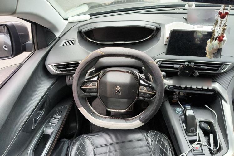 Used Peugeot 4008 2017 350THP Elite Edition Steering Wheel