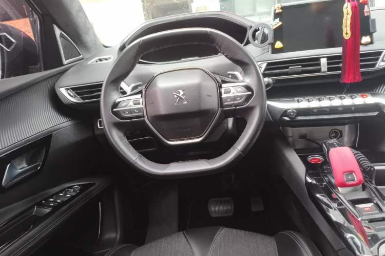 Used Peugeot 4008 2017 350THP Elite Edition Steering Wheel
