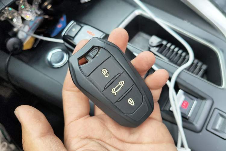 Used Peugeot 4008 2017 350THP Elite Edition Vehicle Key