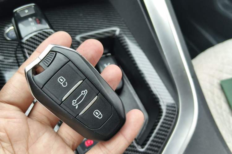 Used Peugeot 4008 2017 350THP Elite Edition Vehicle Key