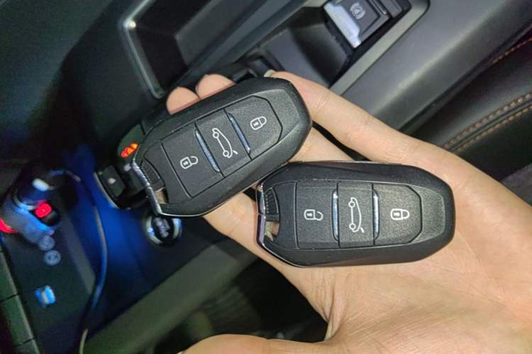 Used Peugeot 4008 2017 350THP Elite Edition Vehicle Key
