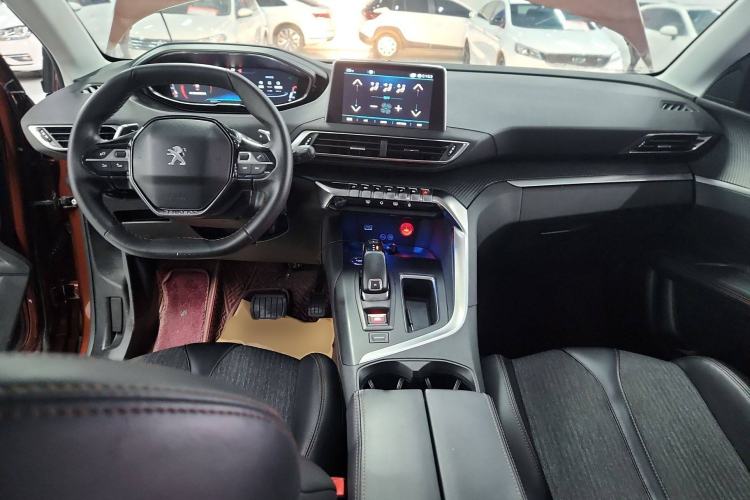 Used Peugeot 4008 2017 380THP Elite Edition Center Console