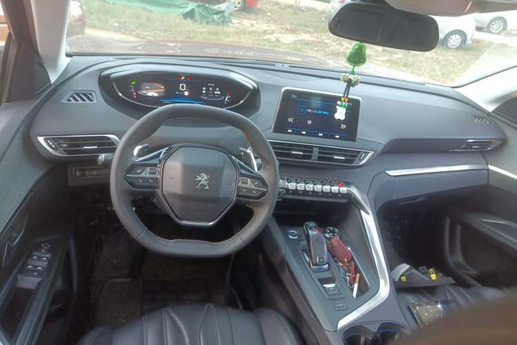 Used Peugeot 4008 2017 380THP Luxury Edition Center Console