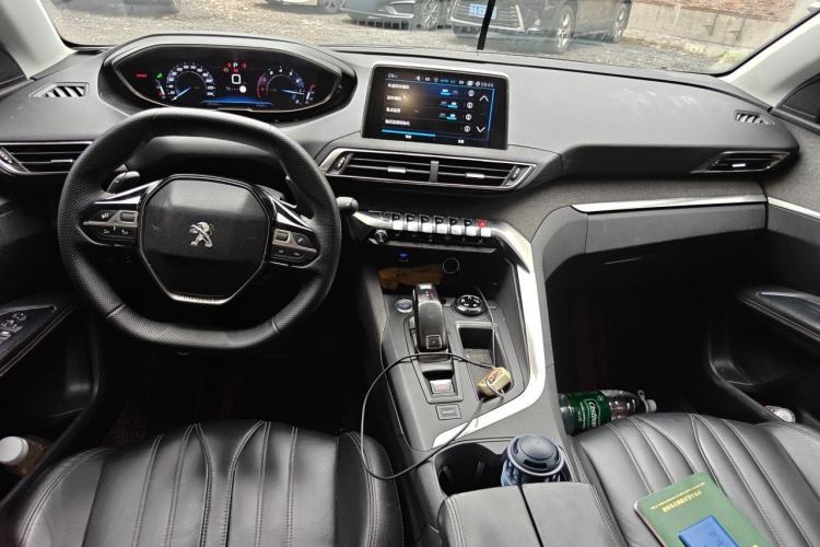 Used Peugeot 4008 2017 350THP Luxury Edition Center Console