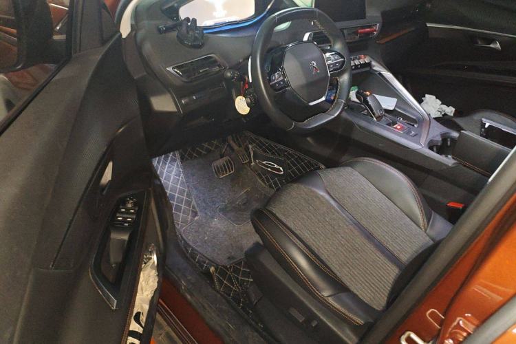 Used Peugeot 4008 2017 350THP Elite Edition Driver Seat