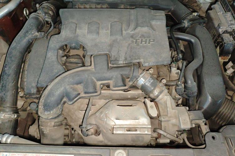 Used Peugeot 4008 2017 350THP Elite Edition Engine Bay