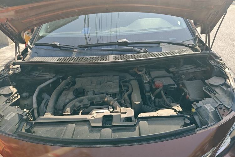 Used Peugeot 4008 2017 350THP Elite Edition Engine Bay