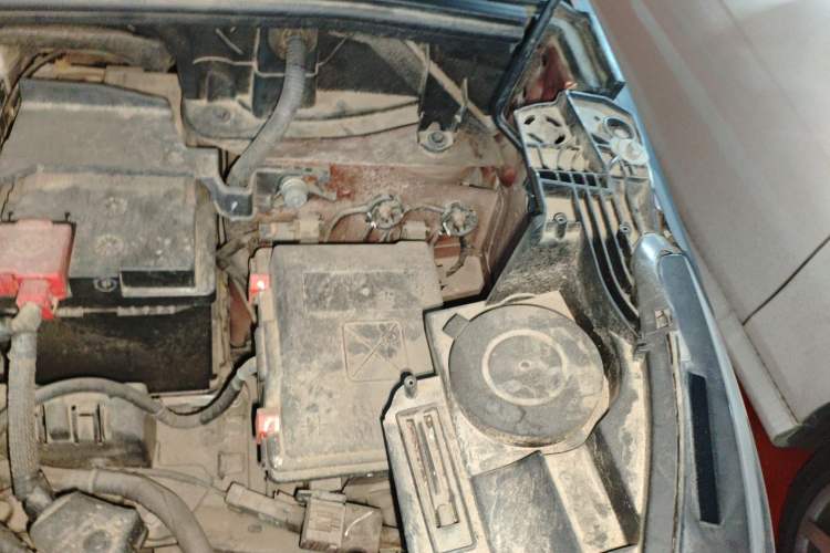 Used Peugeot 4008 2017 350THP Elite Edition Engine Bay Left