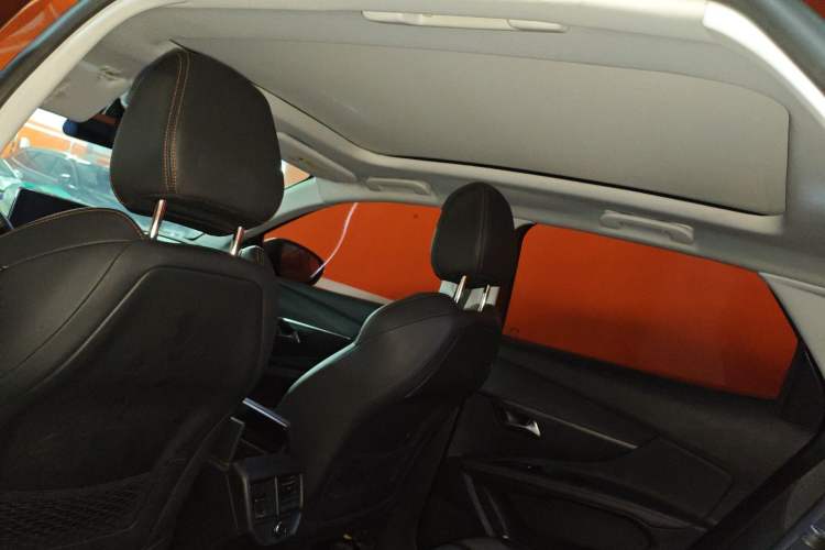 Used Peugeot 4008 2017 350THP Elite Edition Headliner
