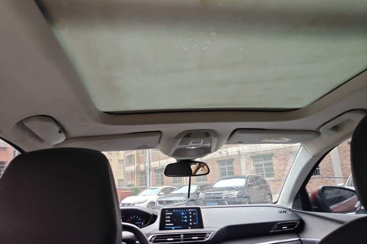 Used Peugeot 4008 2017 350THP Luxury Edition Headliner