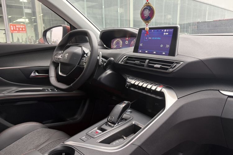 Used Peugeot 4008 2017 380THP Elite Edition Interior 1