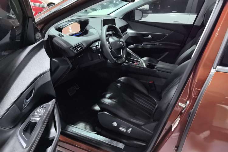 Used Peugeot 4008 2017 350THP Luxury Edition Interior 2