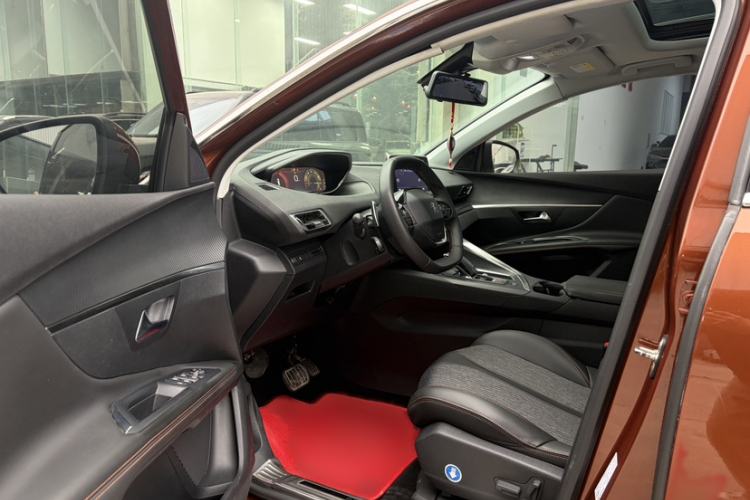 Used Peugeot 4008 2017 380THP Elite Edition Interior 3