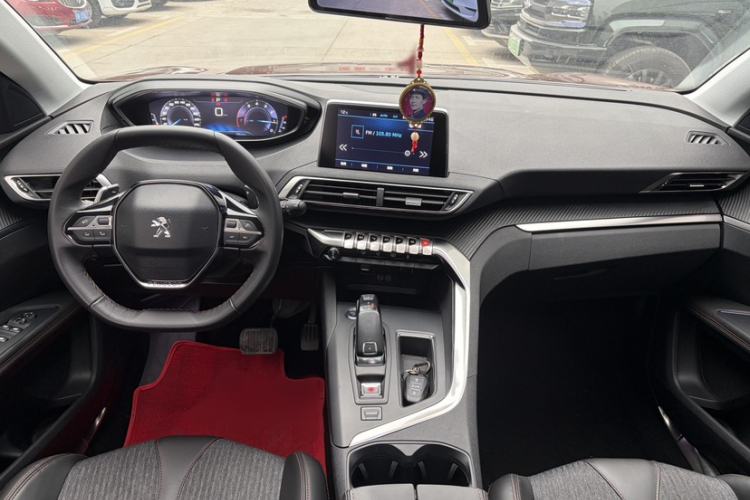 Used Peugeot 4008 2017 380THP Elite Edition Interior 4