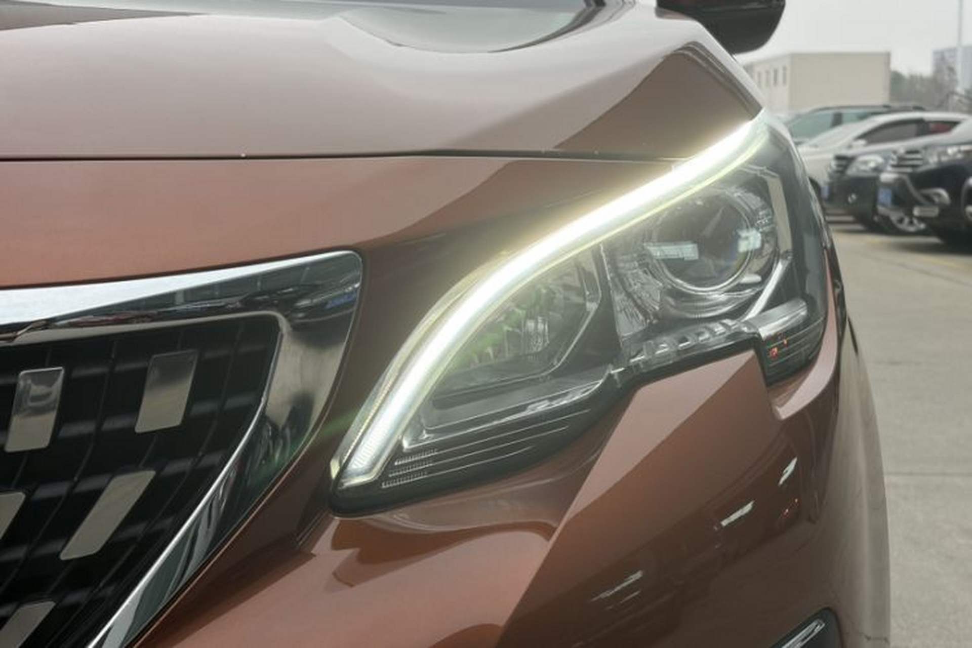Used Peugeot 4008 2017 380THP Elite Edition Left Front Headlight