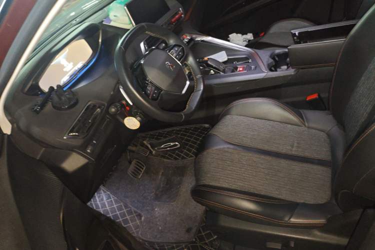 Used Peugeot 4008 2017 350THP Elite Edition Left Front Seat