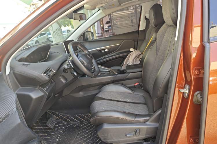 Used Peugeot 4008 2017 350THP Elite Edition Left Front Seat