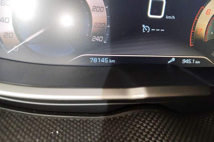 Used Peugeot 4008 2017 350THP Elite Edition Odometer Close Up