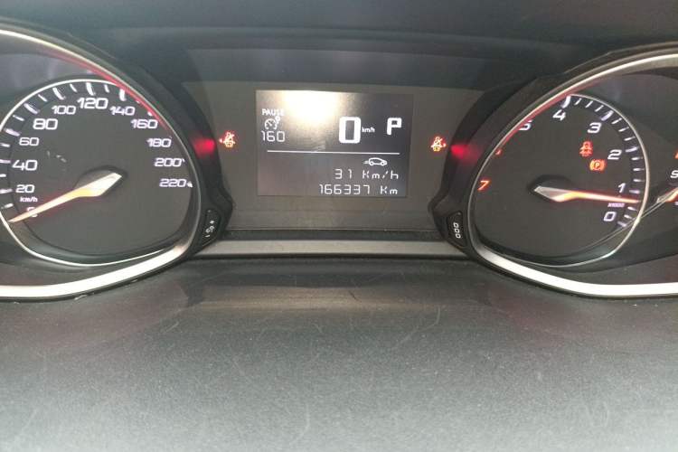 Used Peugeot 4008 2017 350THP Comfort Edition Odometer Close Up