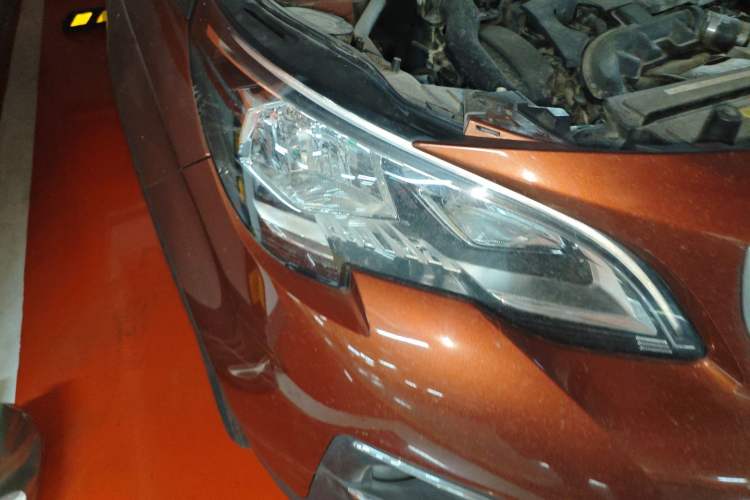 Used Peugeot 4008 2017 350THP Elite Edition Right Front Headlight