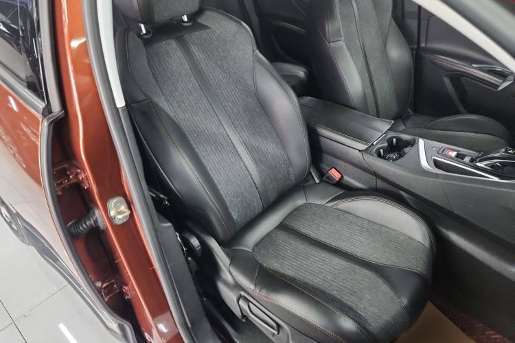 Used Peugeot 4008 2017 380THP Elite Edition Right Front Seat