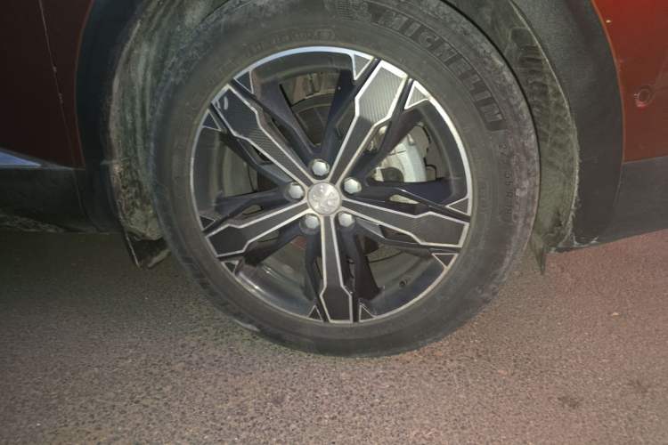 Used Peugeot 4008 2017 350THP Luxury Edition Right Front Wheel Hub
