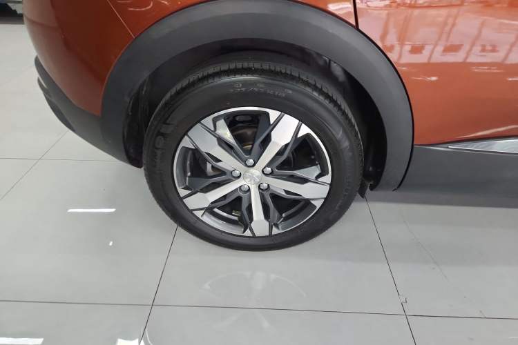 Used Peugeot 4008 2017 380THP Elite Edition Right Rear Wheel Hub