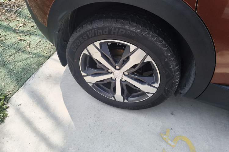 Used Peugeot 4008 2017 350THP Elite Edition Right Rear Wheel Hub