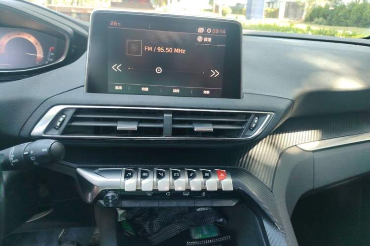 Used Peugeot 4008 2017 350THP Elite Edition Audio And AC Panel