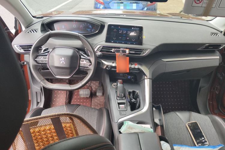 Used Peugeot 4008 2017 350THP Elite Edition Center Console