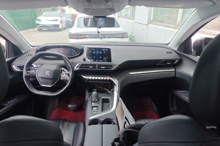 Used Peugeot 4008 2017 350THP Elite Edition Center Console