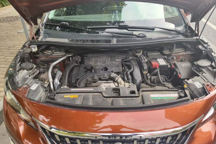 Used Peugeot 4008 2017 350THP Elite Edition Engine Bay