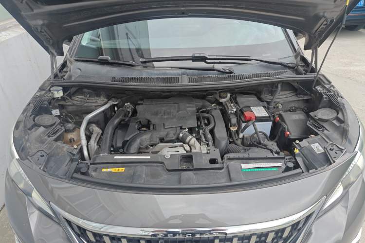Used Peugeot 4008 2017 350THP Elite Edition Engine Bay