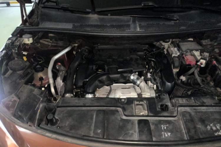Used Peugeot 4008 2017 350THP Elite Edition Engine Bay Right
