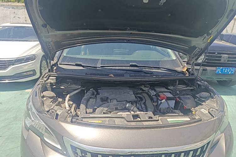Used Peugeot 4008 2017 350THP Luxury Edition Engine Bay Right