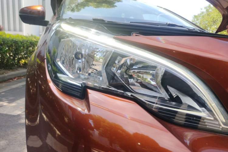 Used Peugeot 4008 2017 350THP Elite Edition Right Front Headlight