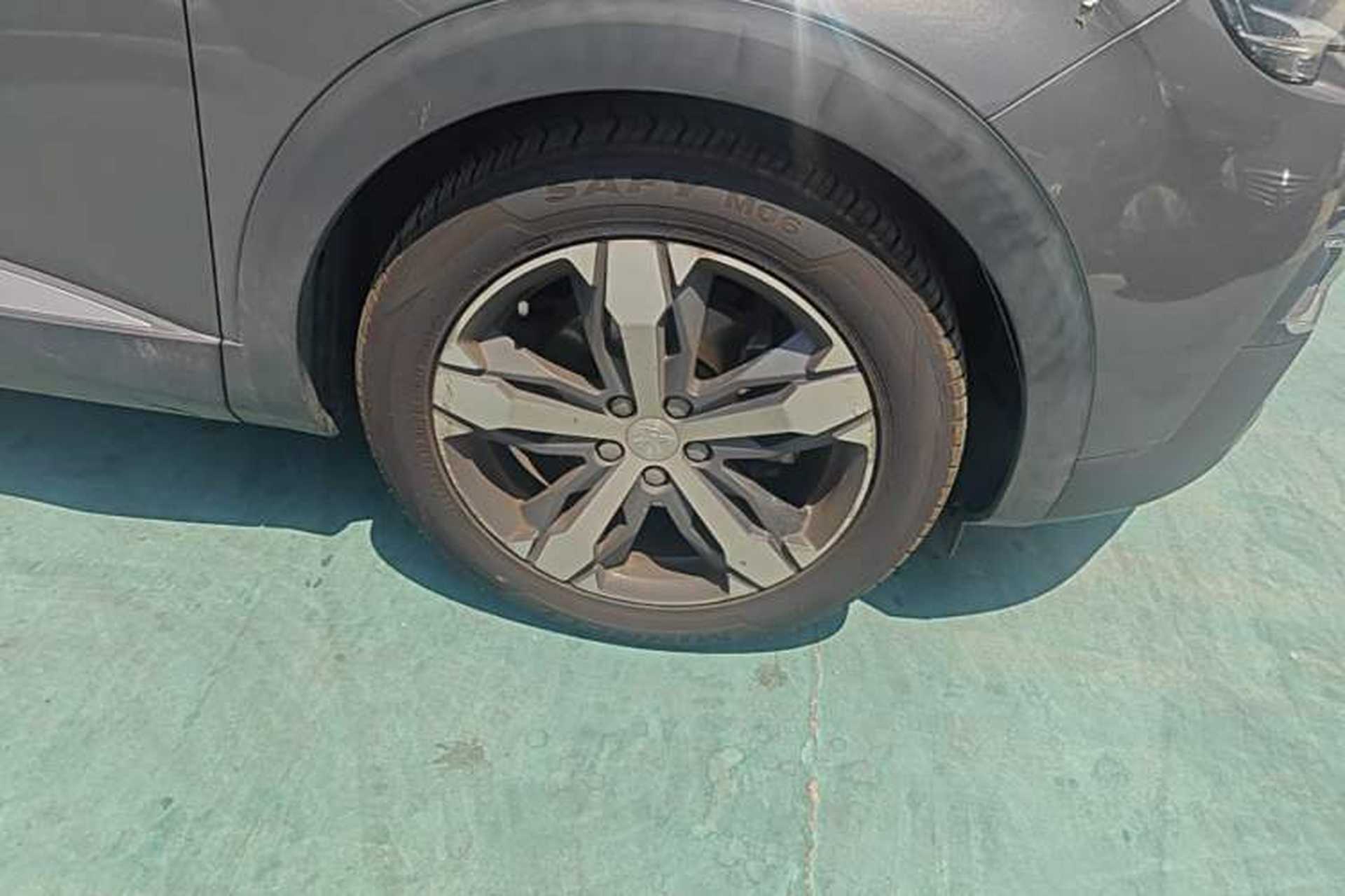 Used Peugeot 4008 2017 350THP Luxury Edition Right Front Wheel Hub