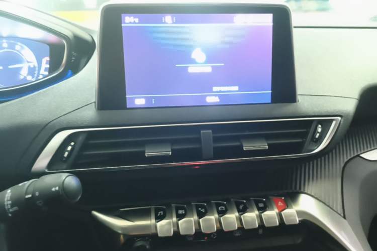 Used Peugeot 4008 2017 350THP Elite Edition Audio And AC Panel