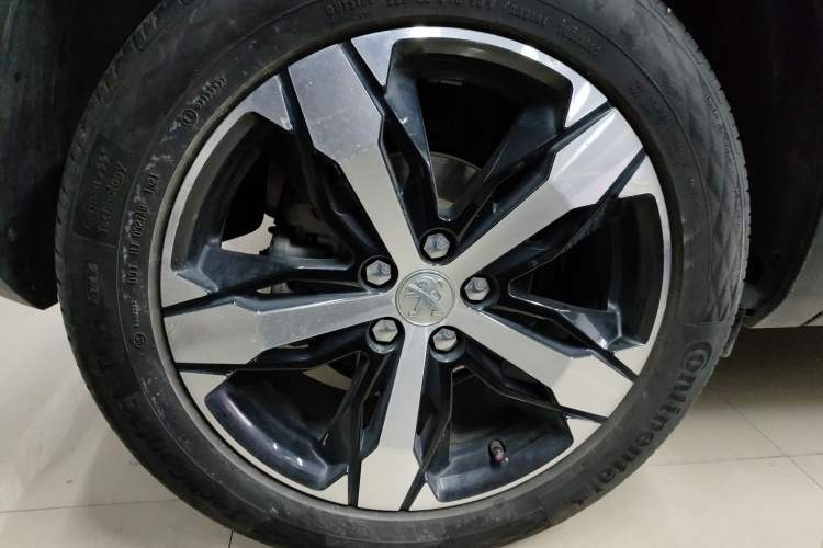 Used Peugeot 4008 2017 350THP Luxury Edition Right Rear Wheel Hub