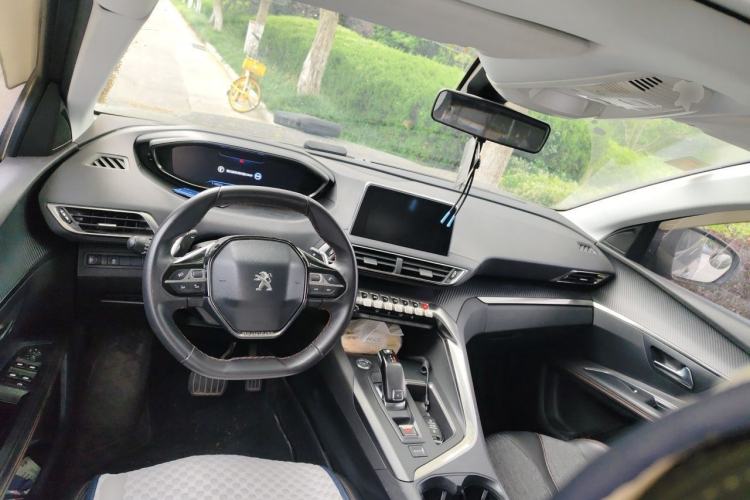 Used Peugeot 4008 2017 380THP Elite Edition Center Console