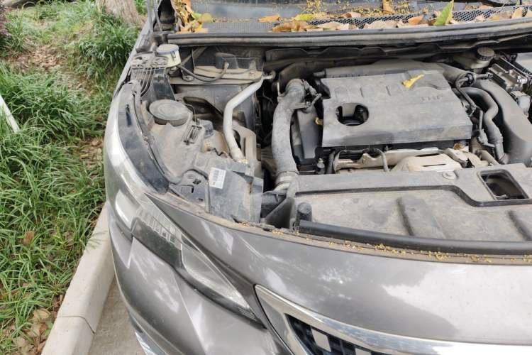Used Peugeot 4008 2017 380THP Elite Edition Engine Bay Right