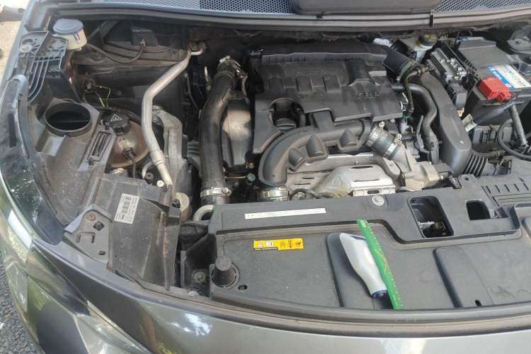 Used Peugeot 4008 2017 350THP Elite Edition Engine Bay Right