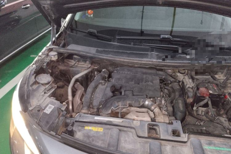 Used Peugeot 4008 2017 350THP Luxury Edition Engine Bay Right