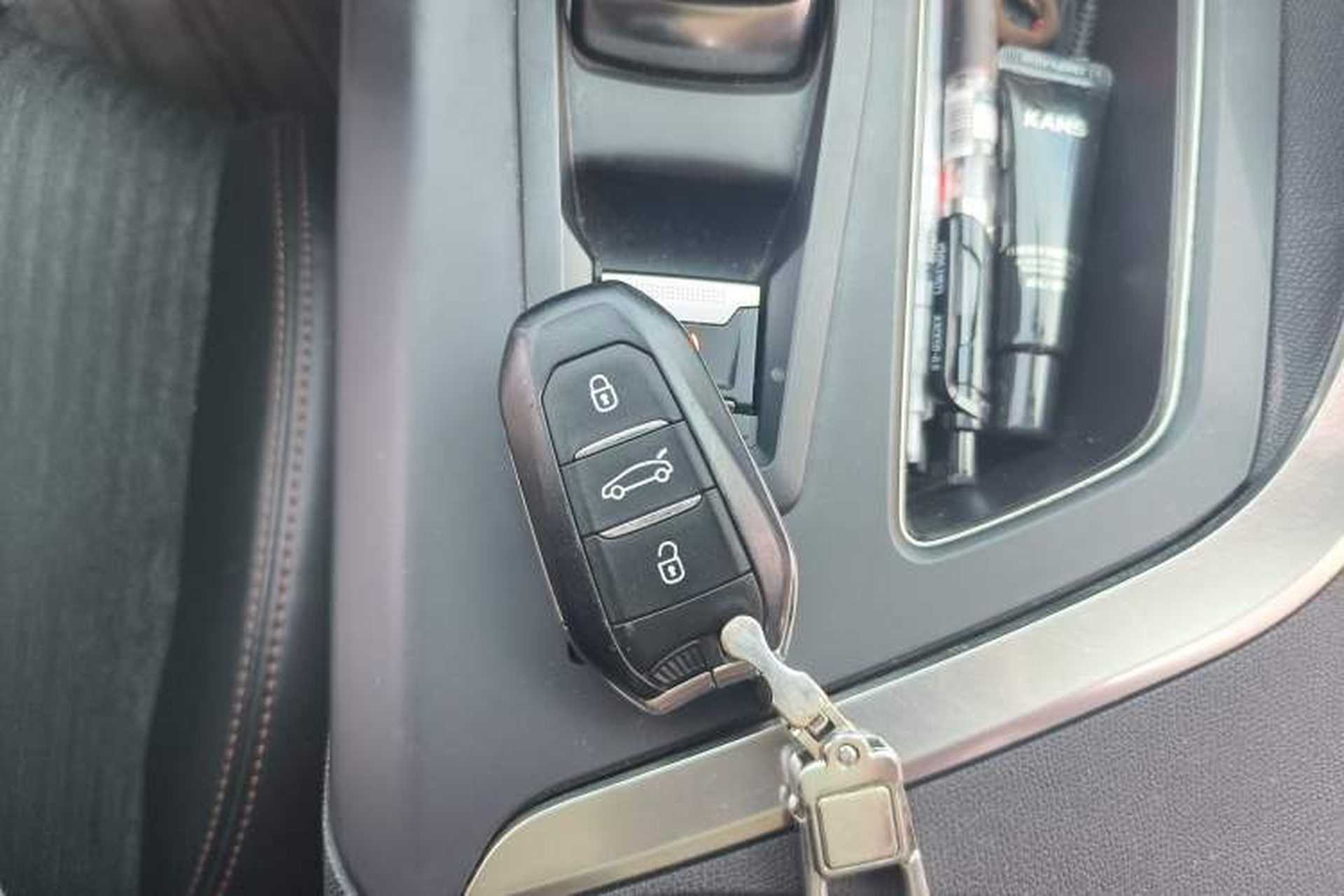 Used Peugeot 4008 2017 350THP Elite Edition Interior 1
