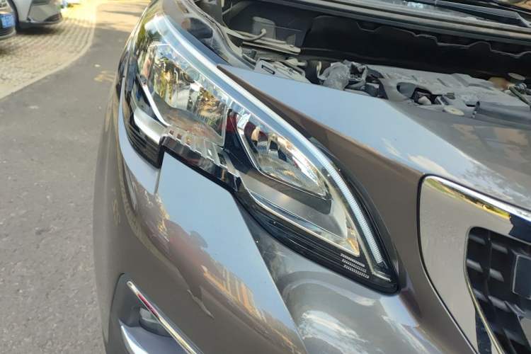 Used Peugeot 4008 2017 350THP Elite Edition Right Front Headlight