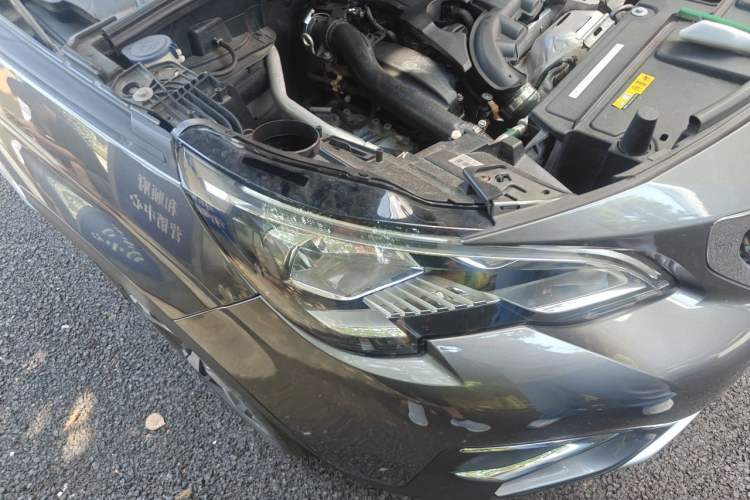 Used Peugeot 4008 2017 350THP Elite Edition Right Front Headlight