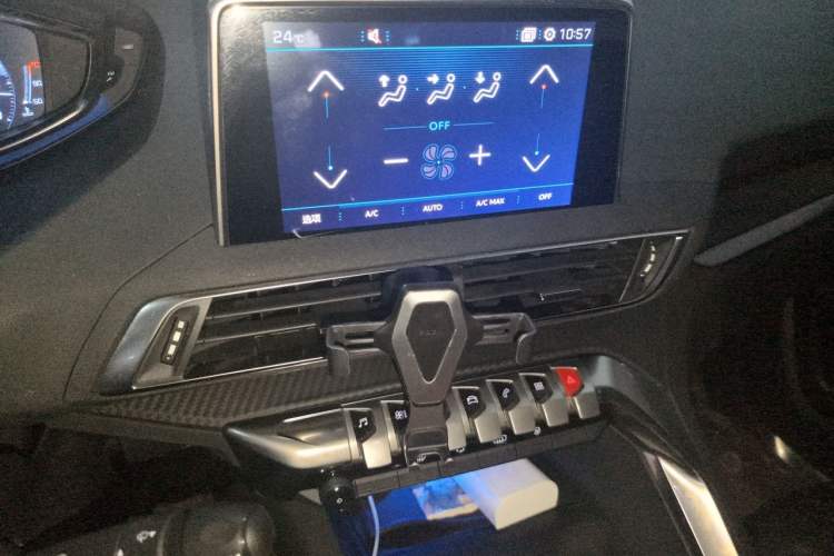 Used Peugeot 4008 2017 350THP Elite Edition Audio And AC Panel