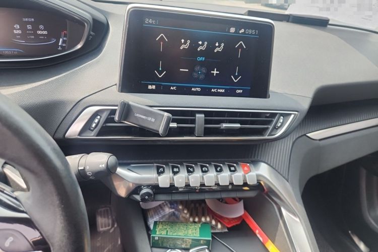 Used Peugeot 4008 2017 350THP Elite Edition Audio And AC Panel