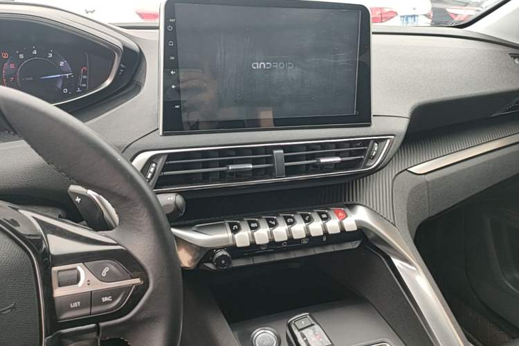 Used Peugeot 4008 2017 350THP Elite Edition Audio And AC Panel