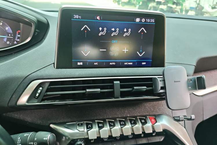 Used Peugeot 4008 2017 350THP Luxury Edition Audio And AC Panel